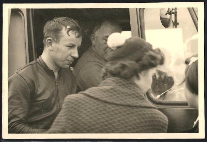 Fotografie & Manifesti: Fotografie Rennfahrer John Surtees Forme – Usato da Berlin venduto da bartko-reher