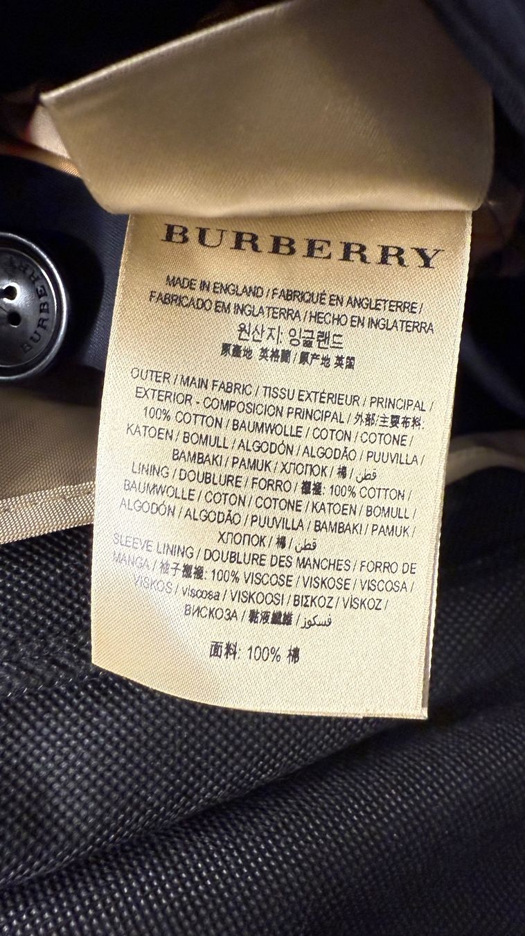 Burberry Cappotti: Burberry Trench Coat – Usato da Wetzikon ZH venduto da KikiZu 4