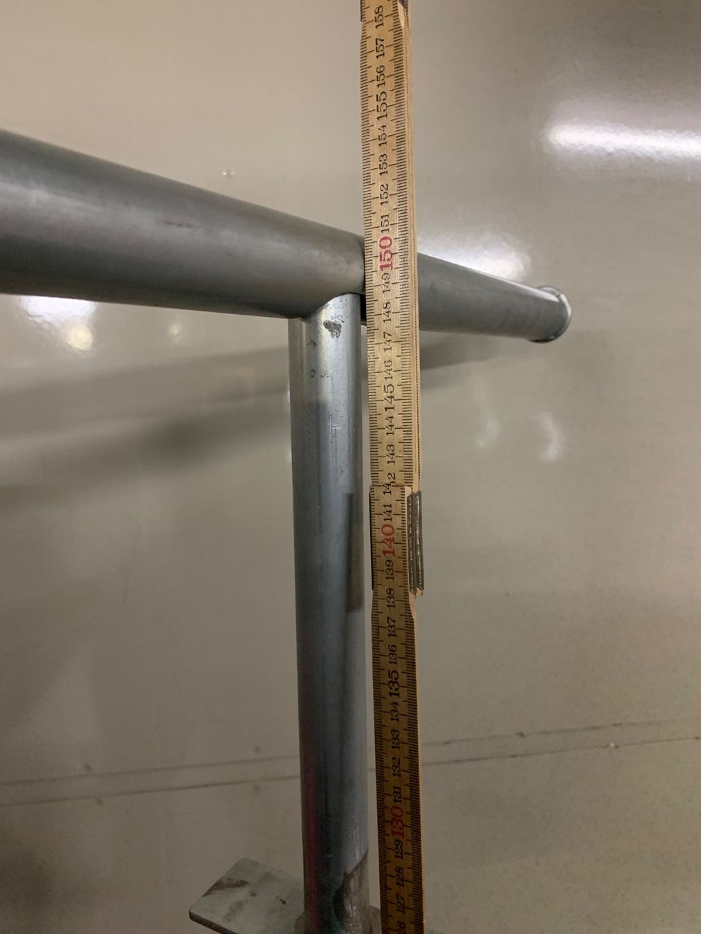 Autres décorations & accessoires: Kleider Ständer auf Rollen - Robuster Industrie Teil – D'occasion à Zürich par ZHtobi 3
