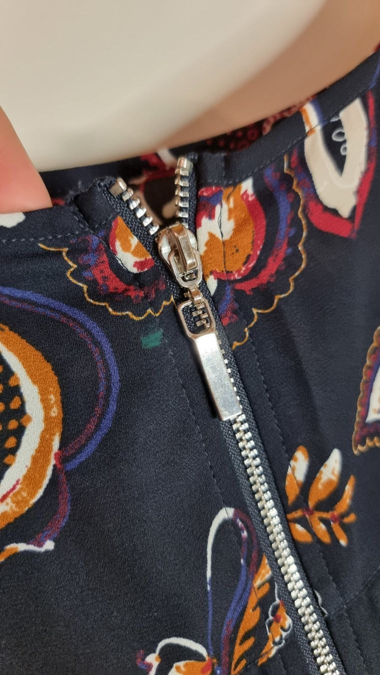Camicette: Schicke Bluse mit Blumenmuster Gr. XL – Usato da Wald ZH venduto da CapLux 5
