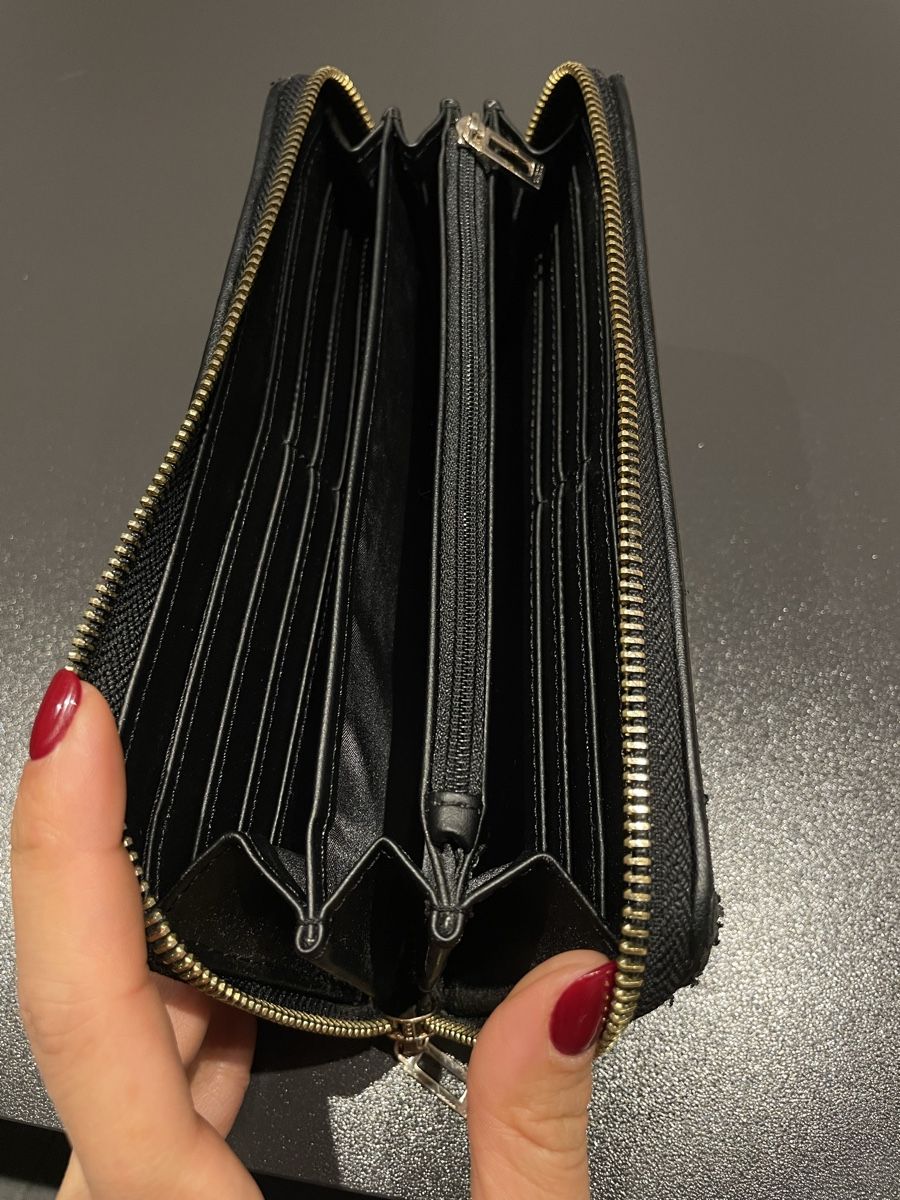 Guess Portamonete: Guess Geldbörse Schwarz – Usato da Niederlenz venduto da fed_y5mw 3