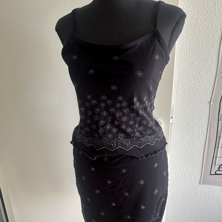 VINTAGE Y2K MESH SET WITH DARK FLOWERS L