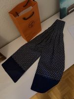 Foulard Hermès en soie bleue motif ancres marin bon état