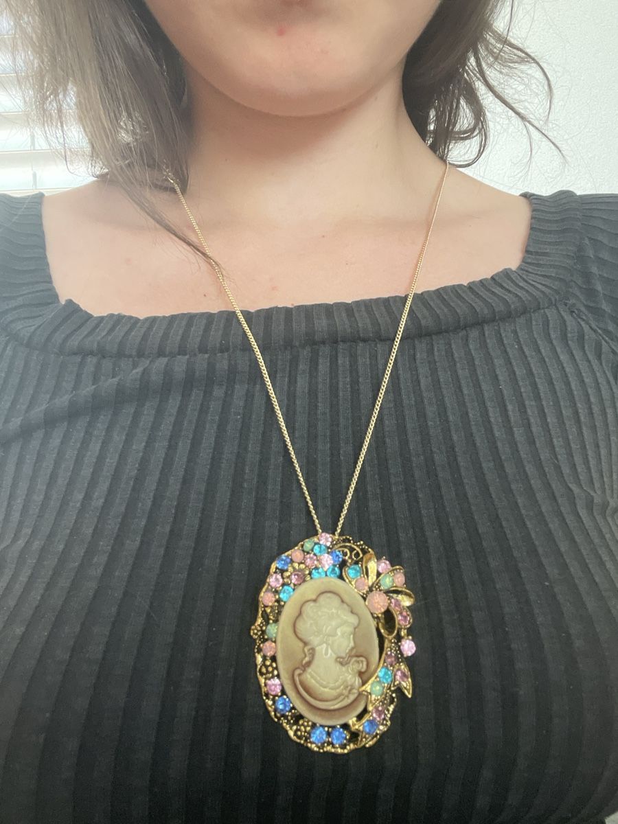 Catenine: Vintage cameo Brosche-Kette – Nuovo (secondo la descrizione) da Düdingen venduto da Saaaaem 3