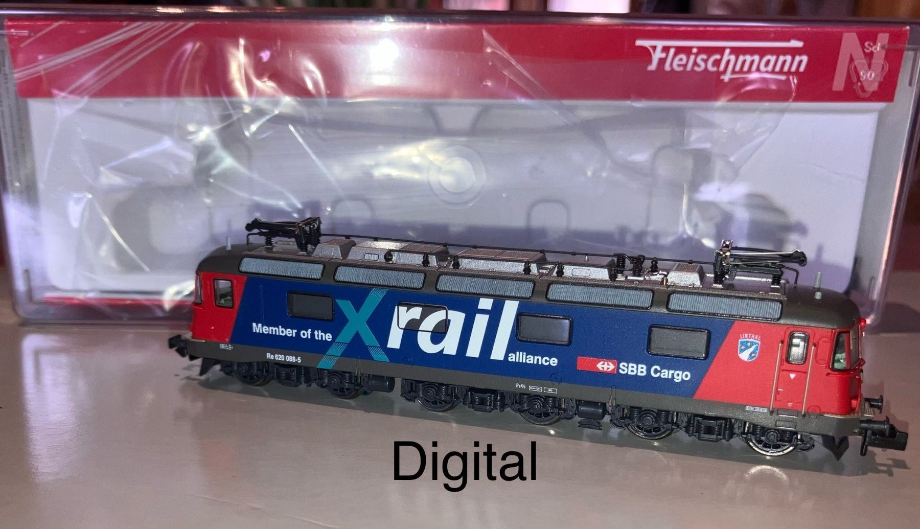 Fleischmann Modelleisenbahnen: Re 620 Cargo X-rail SBB Digital mit Decoder Neu mit OVP – Neu und originalverpackt aus Dompierre VD von immorentes