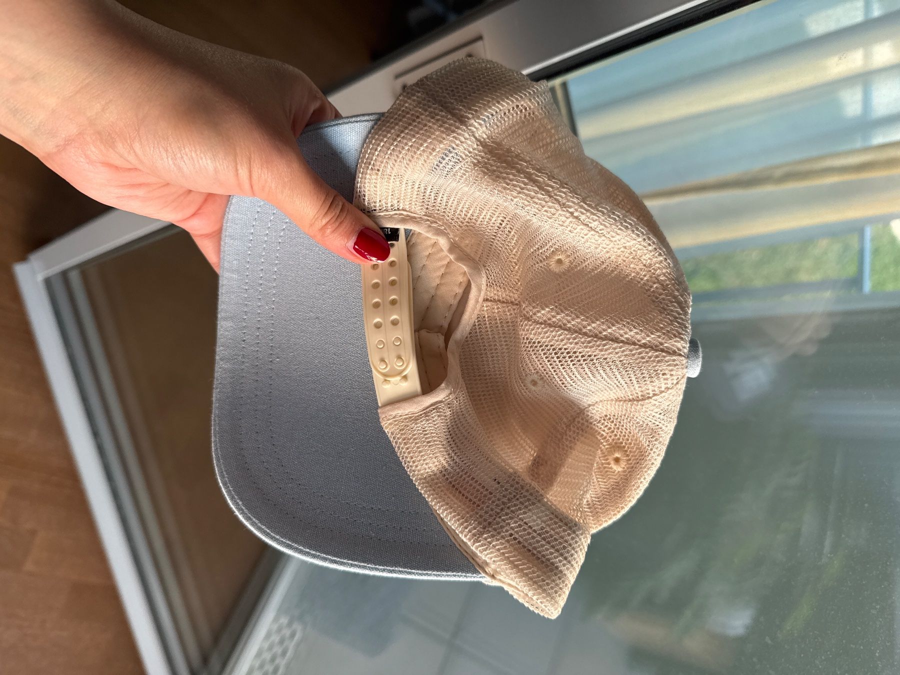 Sonstige Kleidung & Accessoires: Cap hellblau beige – Gebraucht aus Uitikon Waldegg von LoriCor 1