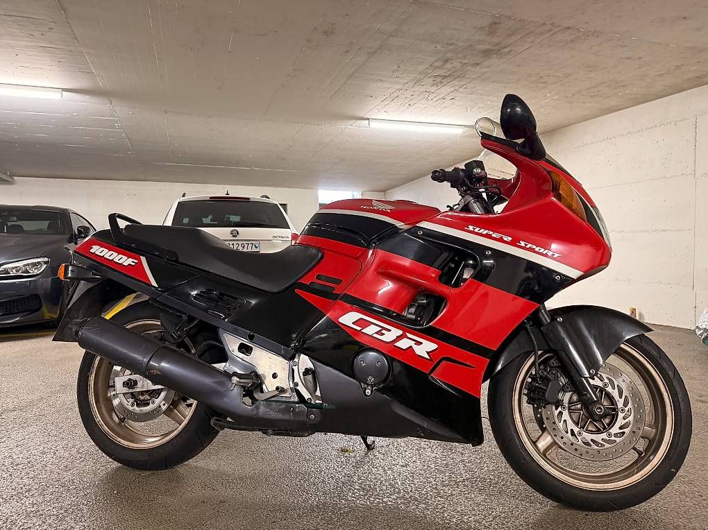 Honda Touring: Honda CBR1000F – Usato da Oberglatt ZH venduto da smexsa 1