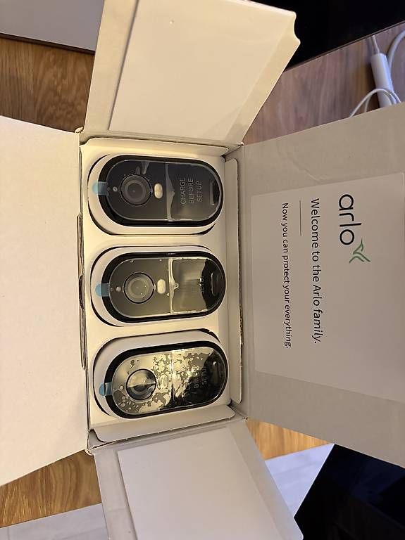 Arlo Videocamere: Arlo Essential Outdoor 2K  caméra neuve – Nuovo e nell'imballaggio originale da Neuchâtel venduto da giu_8hnv 4