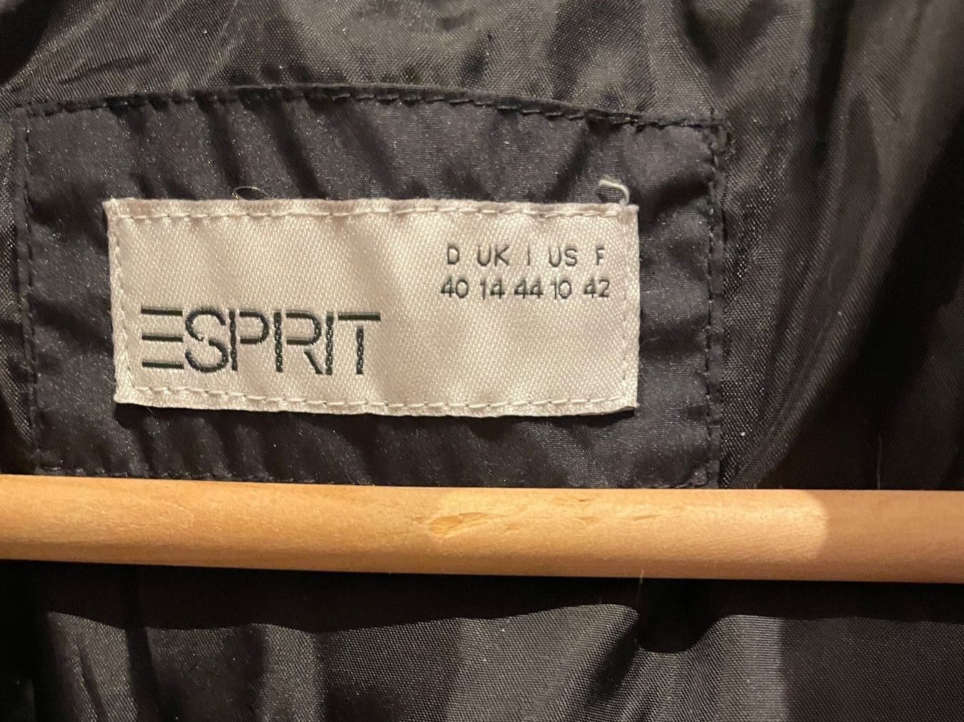 Esprit Giacche: Esprit Winterjacke Daunenjacke/Neu/OVP – Nuovo (secondo la descrizione) da Volketswil venduto da rubin74 6