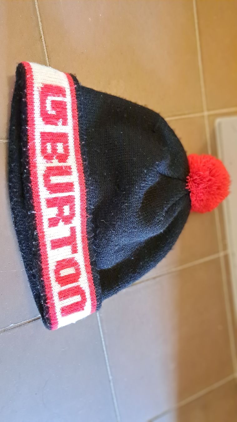 Burton Chapeaux, bonnets & casquettes: Burton Mütze – D'occasion à Luzern par pumi24 1