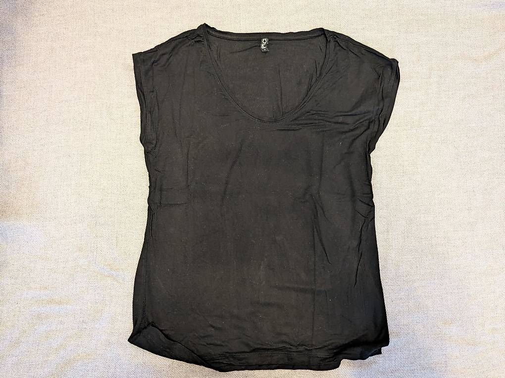 T-shirt: T-Shirt - Pieces – Usato da Gams venduto da sen_y2ml 1