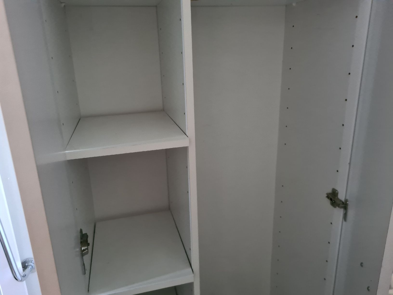 Armadi: Putzschrank – Usato da Waldkirch venduto da Hypertenuse 3
