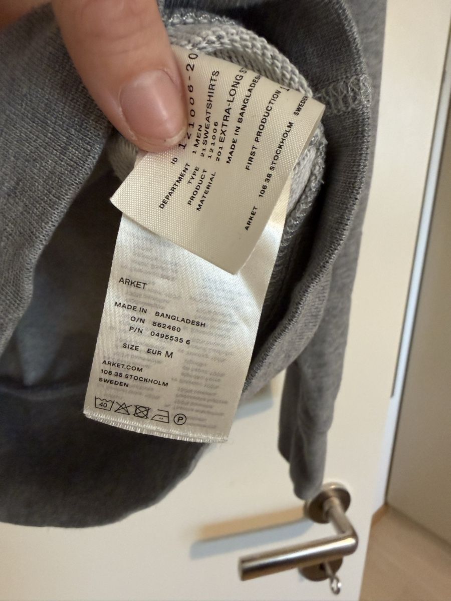 Arket Maglioni & Felpe: Grey Hoodie - Arket – Usato da Thalwil venduto da mal_kmh9 2