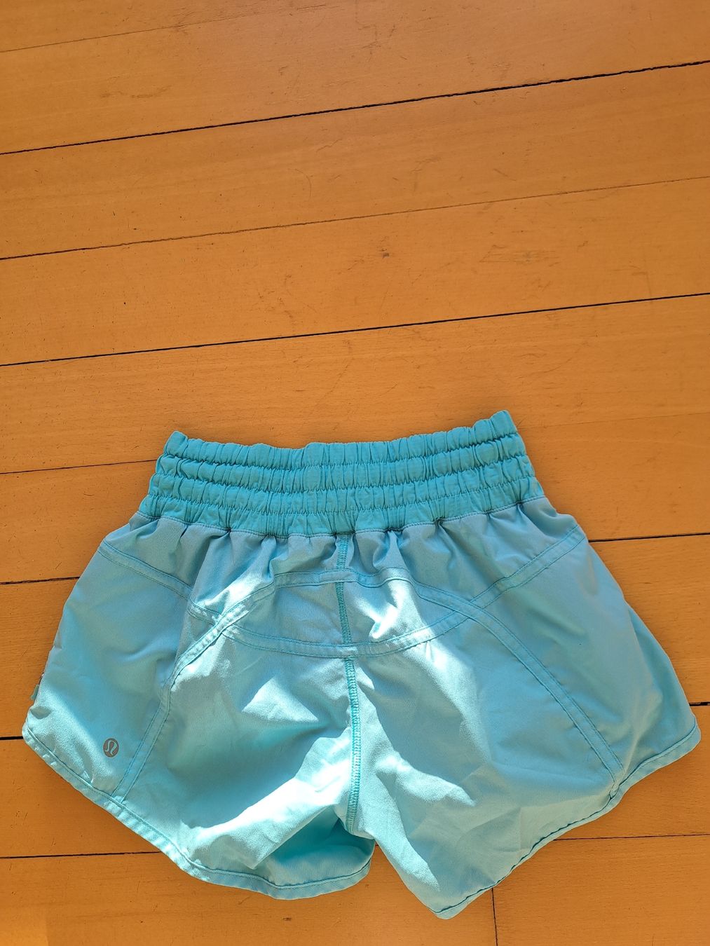 Lululemon Hosen: Lululemon Shorts – Gebraucht aus Thalwil von sternenstaub369 1