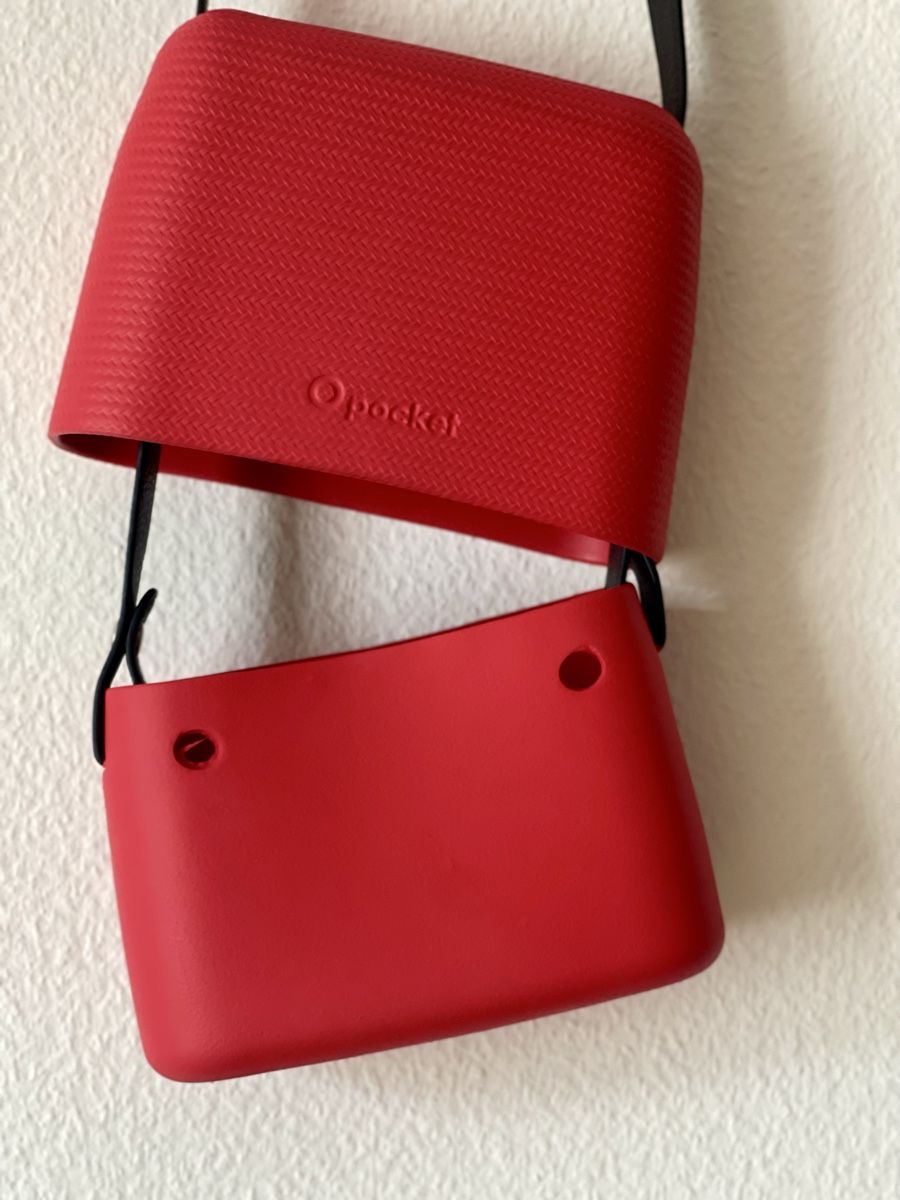 Borse da donna: O Pocket red waterproof bag – Usato da Oberwil b. Zug venduto da fis_2wtq 1