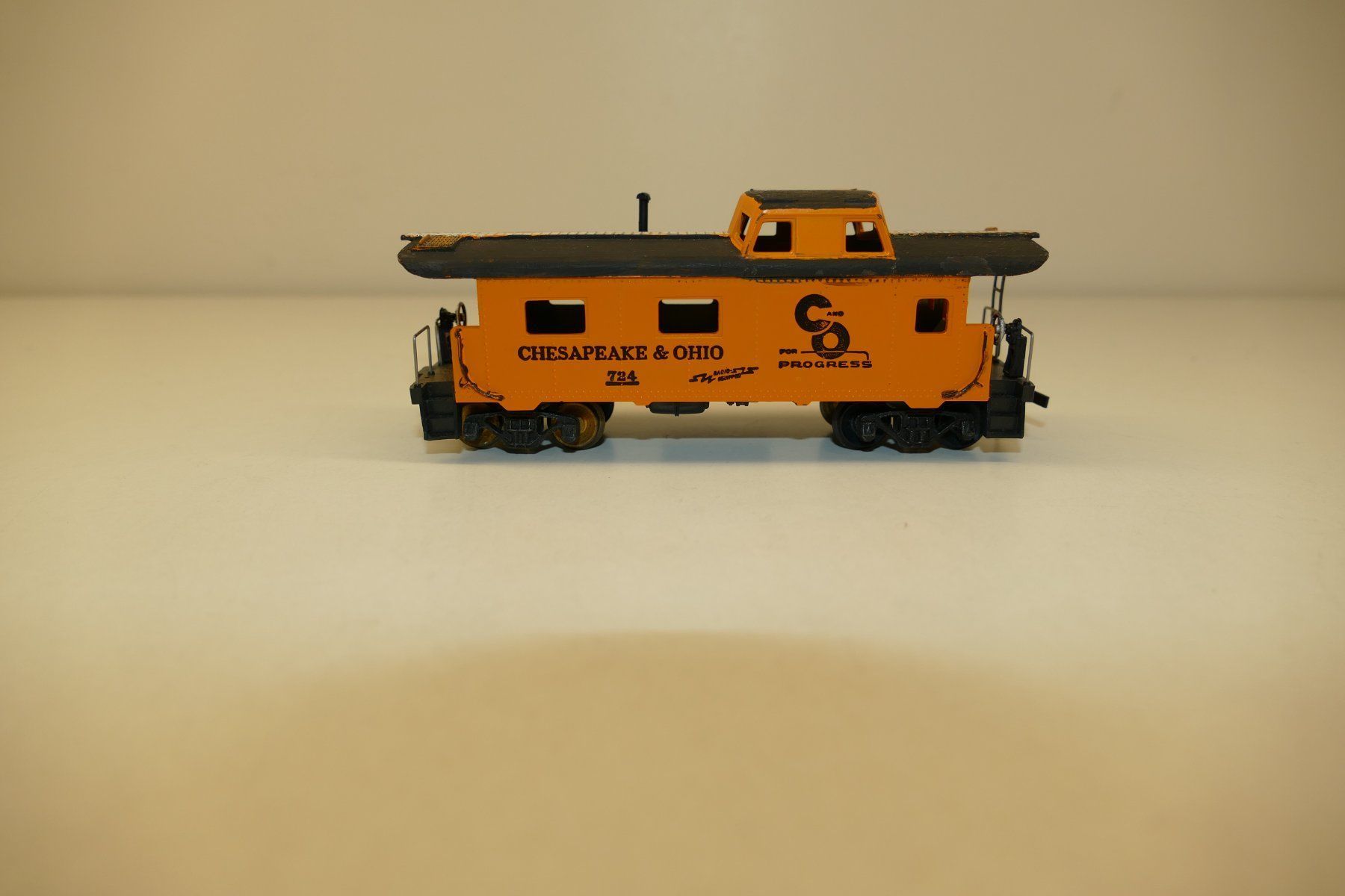 Modelleisenbahnen: Spur H0: US Caboose #724 Chesapeake & Ohio – Gebraucht aus Niederhasli von rail-duerst 3