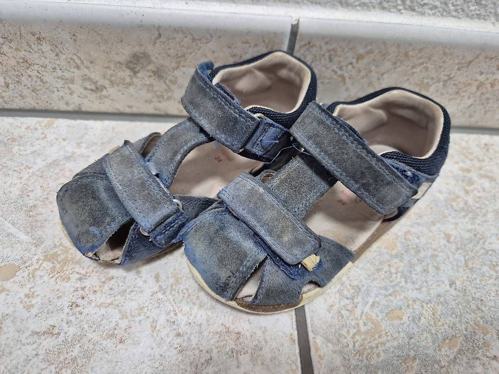 Schuhe für Jungen: Sandalen Elefanten – Gebraucht aus Horw von arco35
