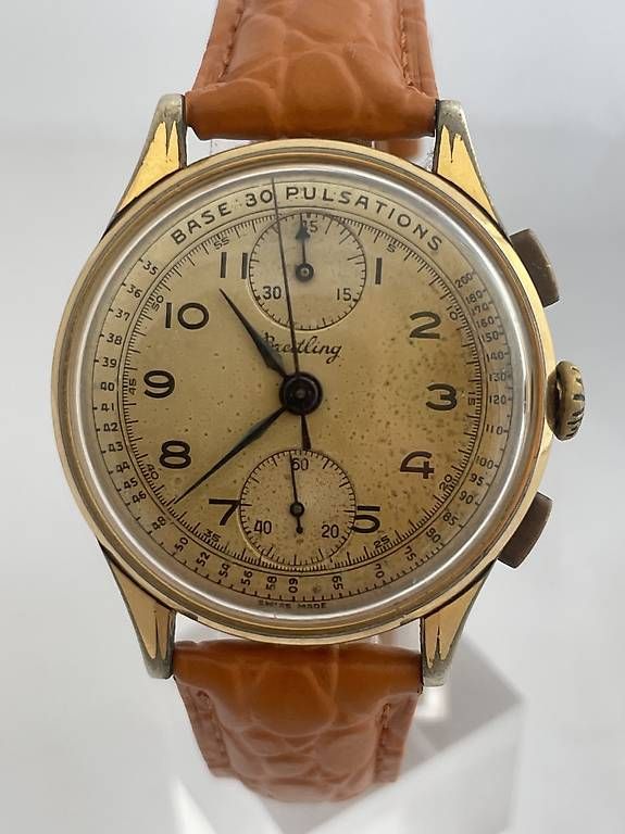Breitling Montres: Breitling Vintage Chronograph Base 30 Pulsations Arztskala – D'occasion à Lenzburg par R-T-I
