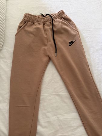 Nike Jogginghose Damen Grösse S beige guter Zustand