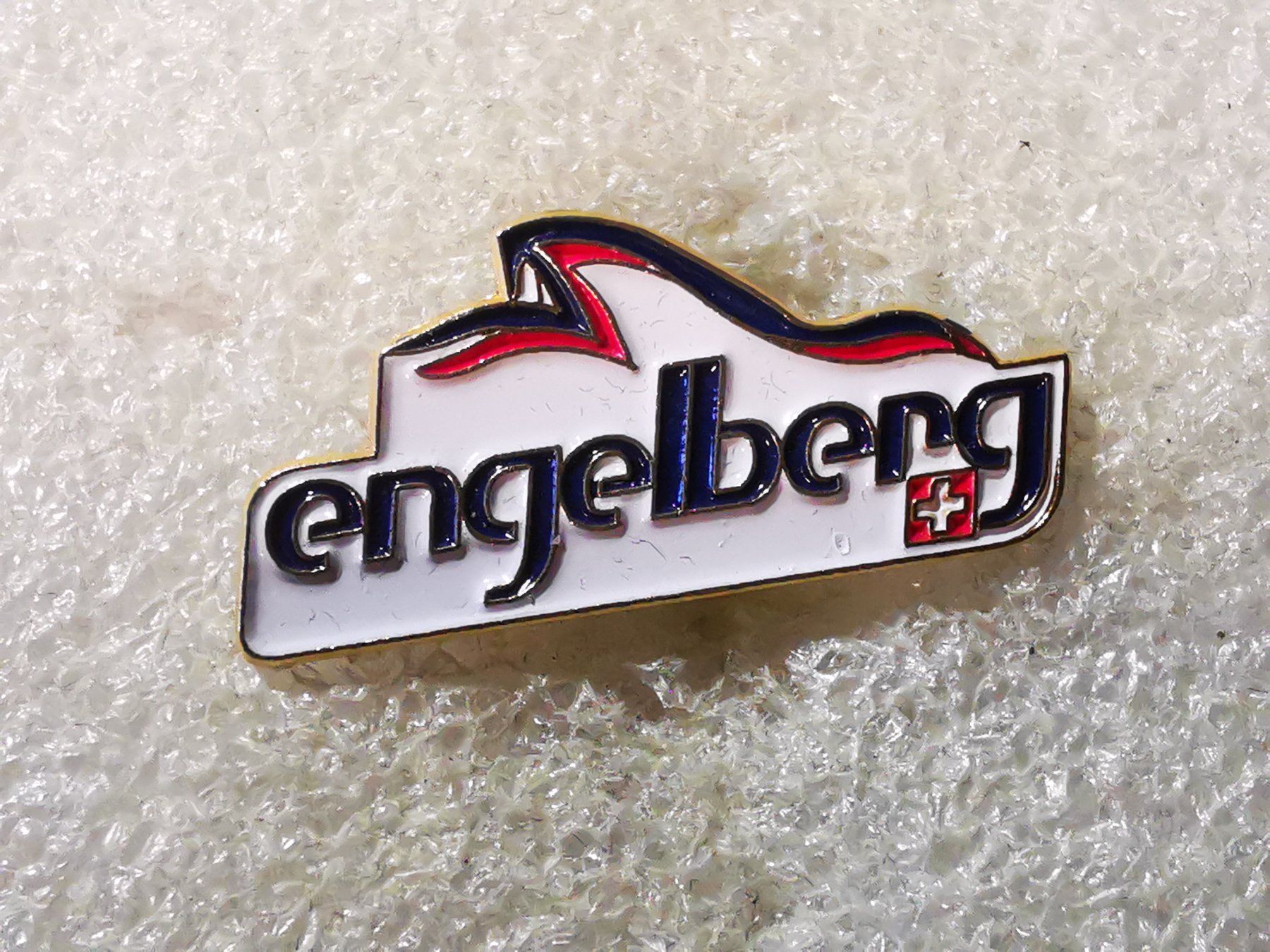 Placchette & Badge: Ansteckpin 115: Engelberg – Usato da Oppligen venduto da Pin-Fall-Shop