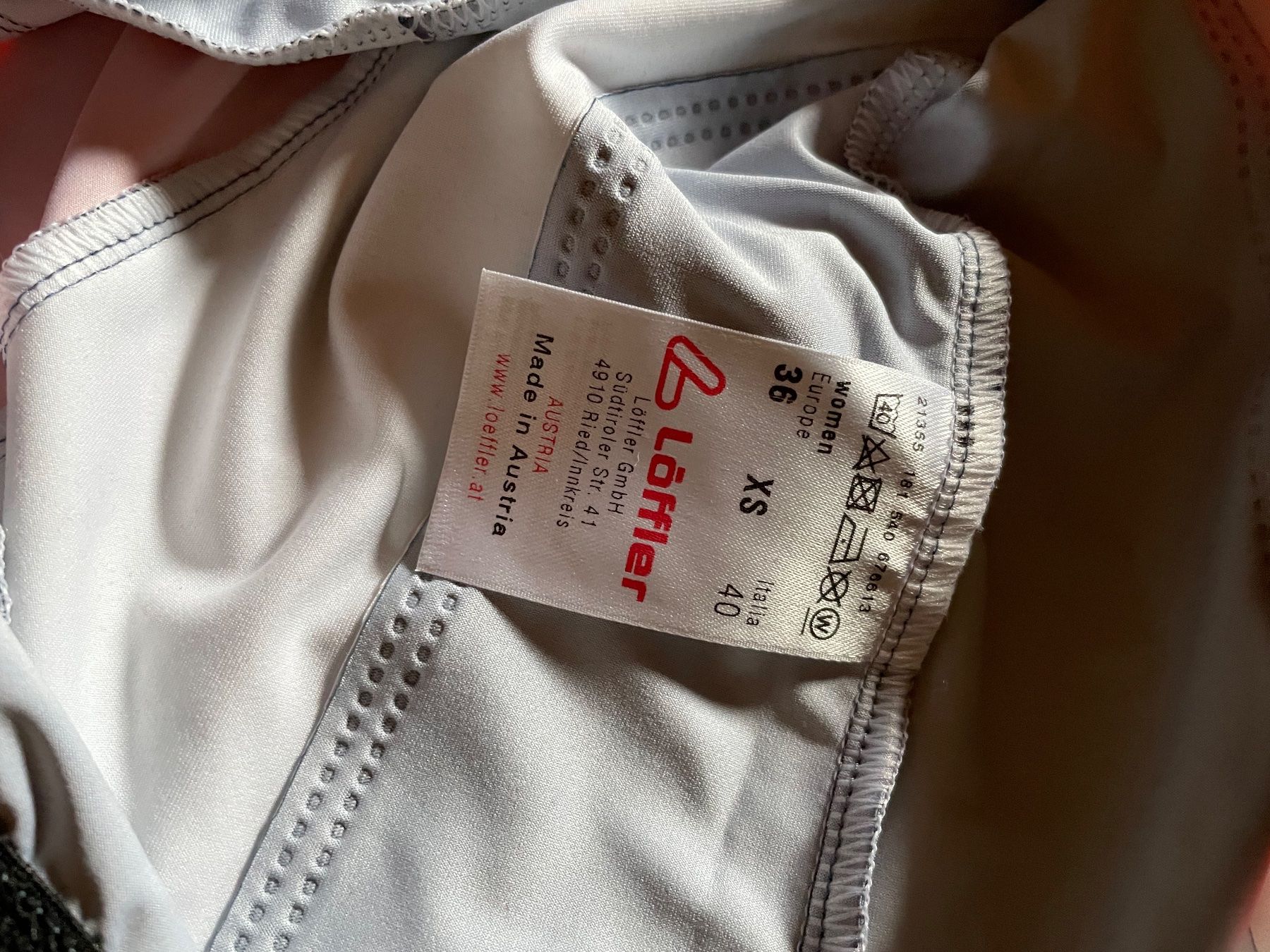Leibchen & Hosen: Veloshirt Löffler XS neu – Gebraucht aus Erschmatt von Gragetsch 1