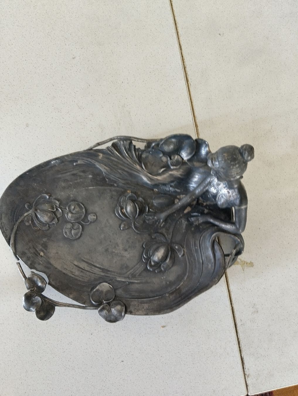 Portacenere: Antiker AschenbecherJugendstil mit Figur Silber – Usato da Winterthur venduto da Humbertoaranos 3