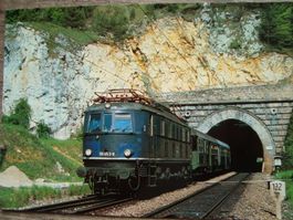 DB E-Schnellzuglok 118 053-8 im Mai 1981