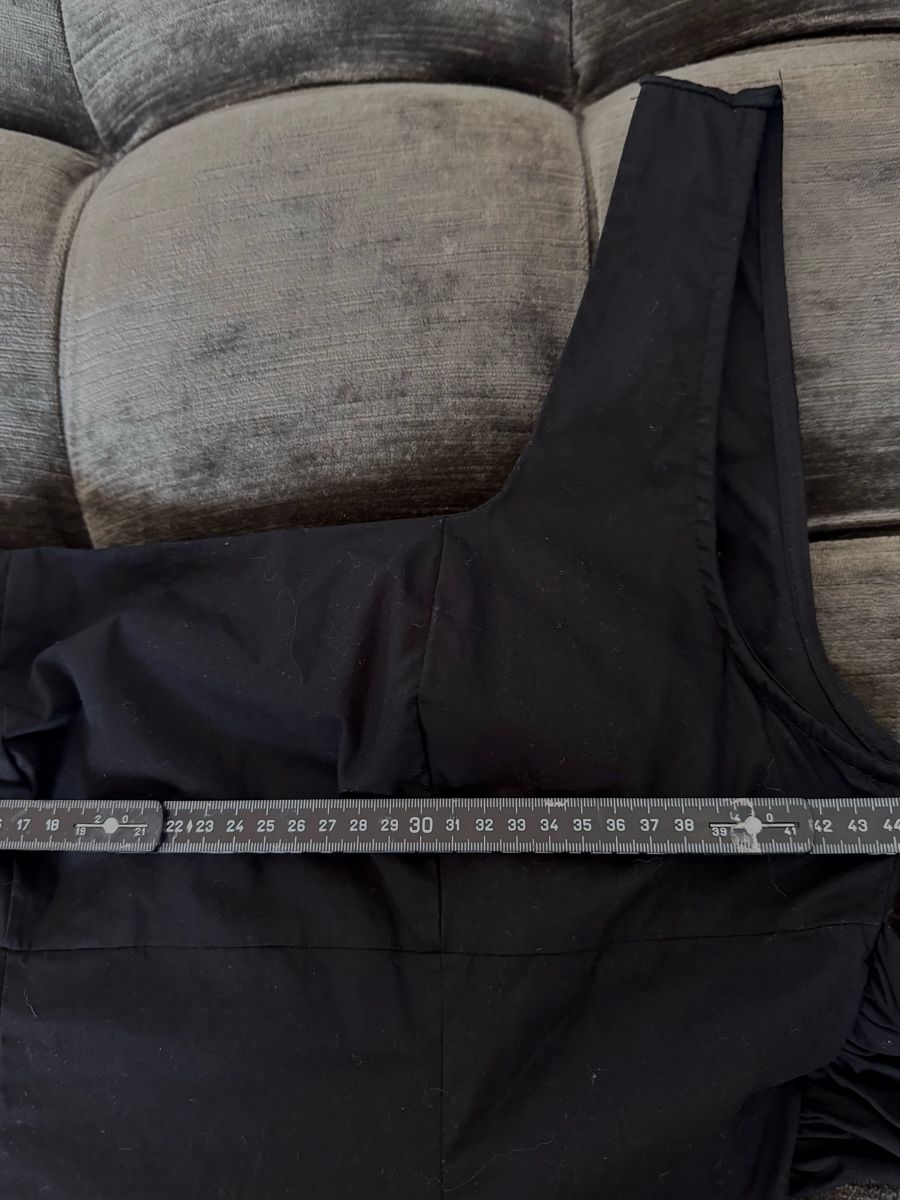Oysho Robes: Kleid schwarz Grösse M neuwertig – D'occasion à Kilchberg ZH par Suisse500 5