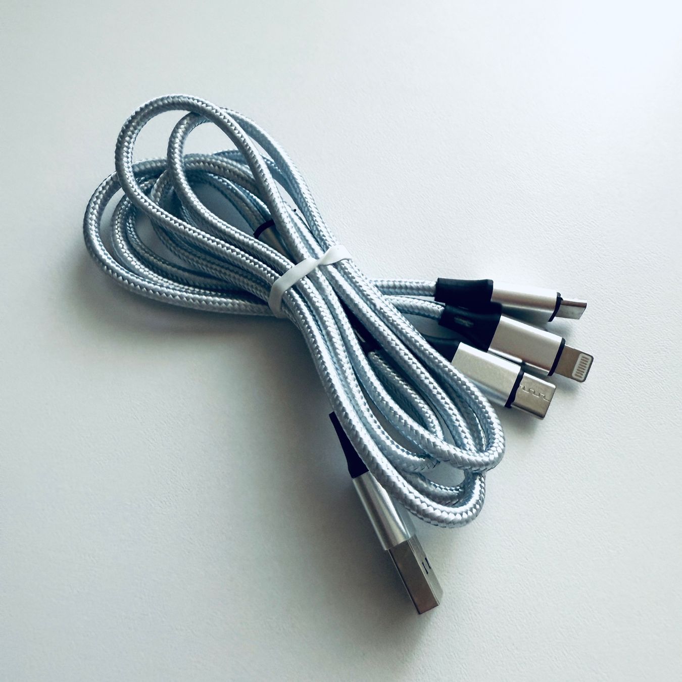Cavi: USB-A auf 3in 1 Multi Ladekabel USB-C & Lightning & Micro B – Nuovo (secondo la descrizione) da Basel venduto da MY.AIRPODS.SHOP 9