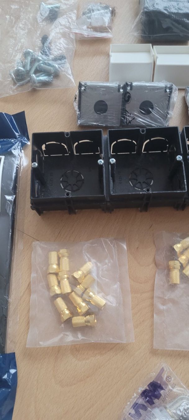 Unità & Adattatore: Verschiedene Do-it-yourself-Elemente: Klempnerarbeiten... – Usato da Schöfflisdorf venduto da CrRG21 3