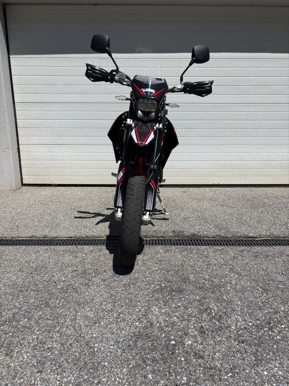 SWM Strasse: SWM SM 125 r – Gebraucht aus Simplon Dorf von san_d5np 9
