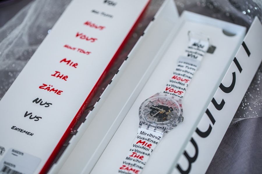 Swatch Orologi: Swatch Aktionärsuhr 2026 – Nuovo e nell'imballaggio originale da Zürich venduto da las.pinas