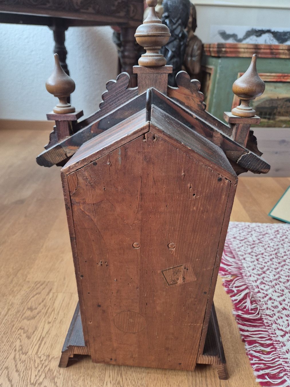 Montres: Antike Pendeluhr aus Holz – D'occasion à Trogen par same4you 2