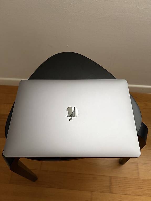 Apple Notebook: MacBook Pro 13" (2022)  Letztes Modell mit Touch Bar – Usato da Wettingen venduto da serkn1 1