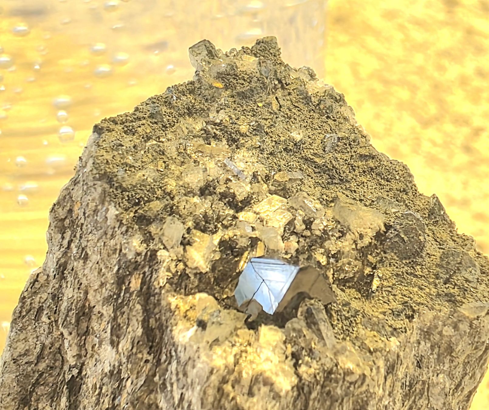 Mineralien & Heilsteine: Cervandonit Wannigletscher Binntal 4mm – Gebraucht aus Glis von nbu_65ys 1