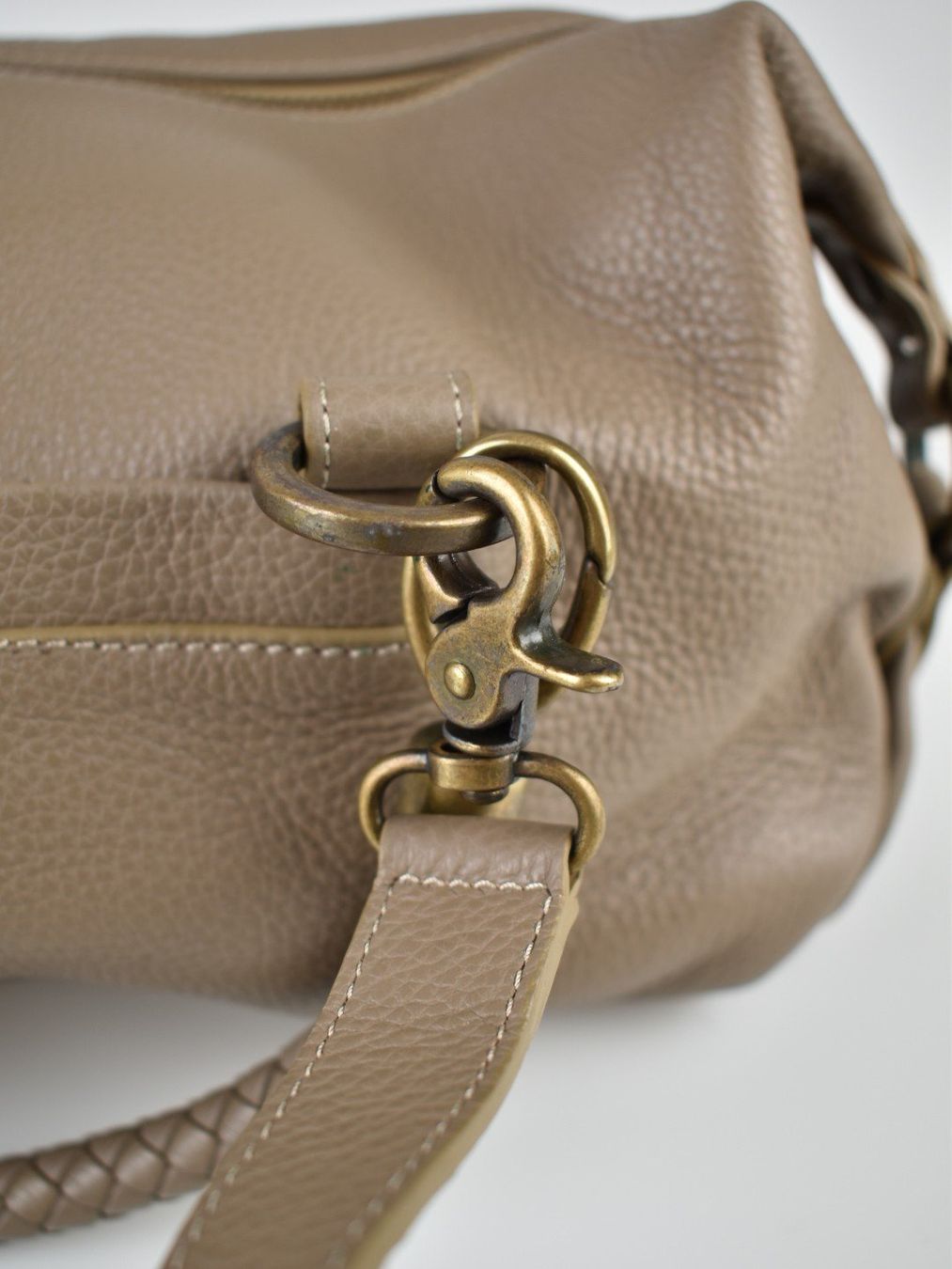 Armani Taschen für Damen: Armani Leder Umhängetasche, vintage – Gebraucht aus Nürensdorf von 2ND_STORY 1