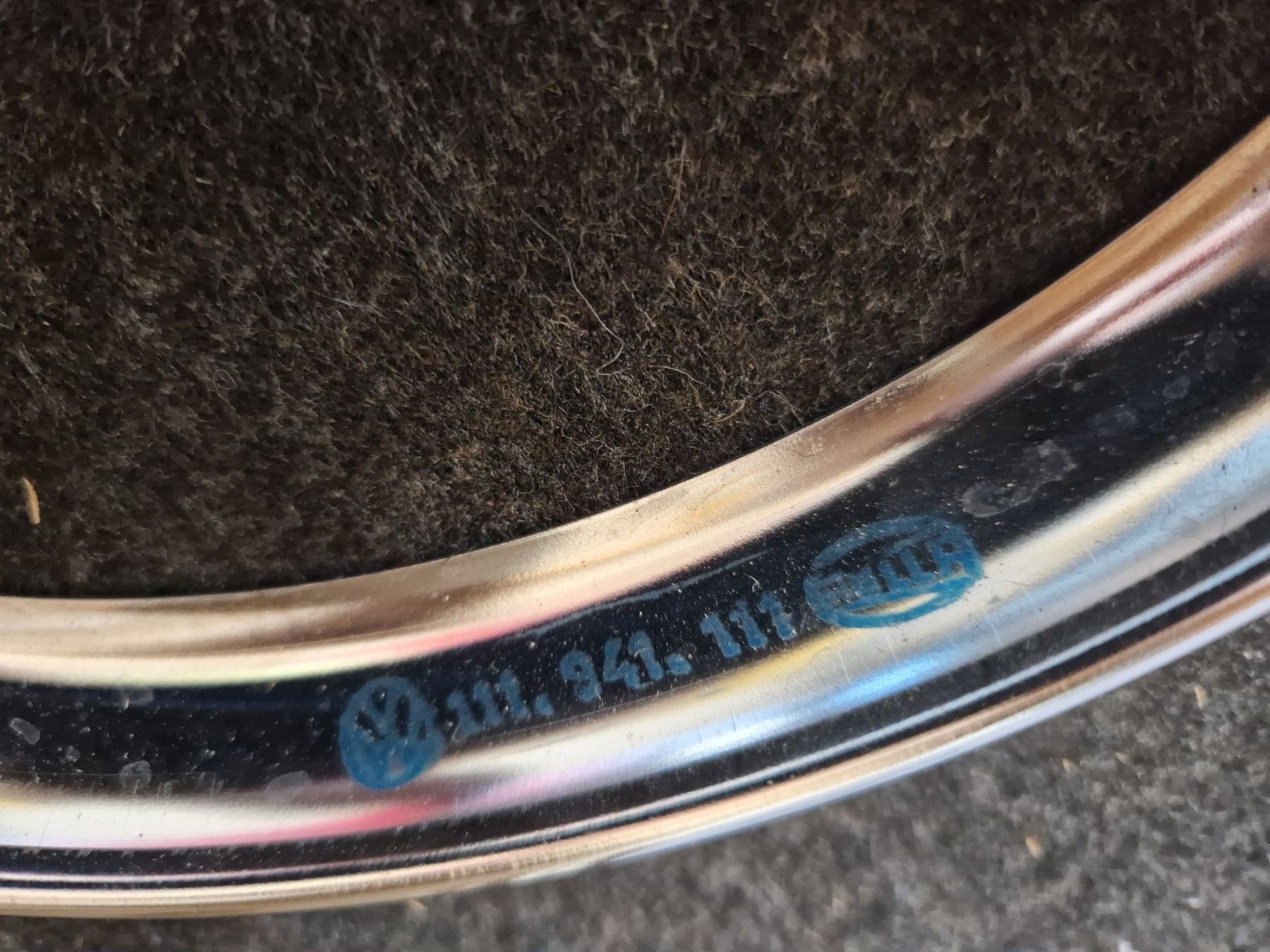 VW Scheinwerfer: VW Bus, Käfer Lampenringe NOS – Gebraucht aus Islikon von vw-klassiker 4