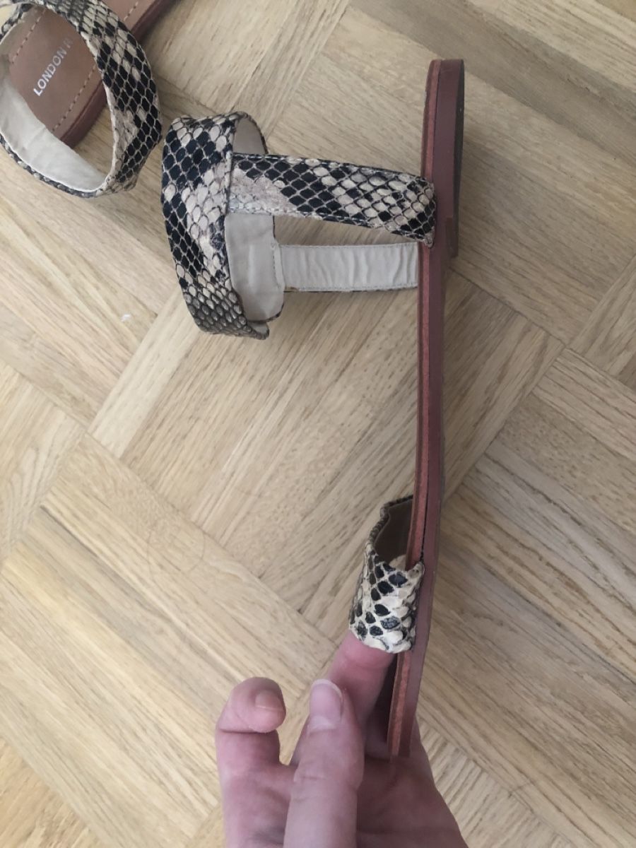 Scarpe da donna: Sandales motif serpent – Nuovo (secondo la descrizione) da Onex venduto da kattrina 1