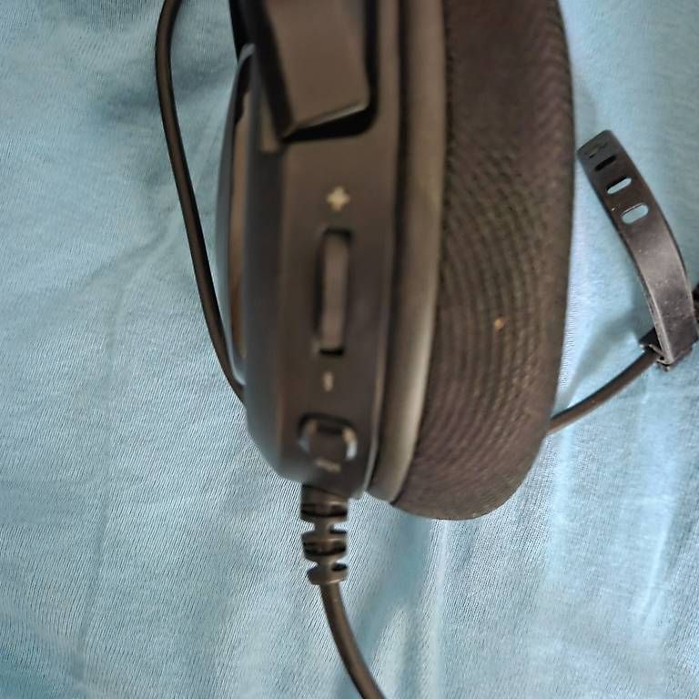 Kopfhörer: Gaming Kopfhörer mit Tastatur  – Gebraucht aus Roggwil BE von pau_wyh8 1