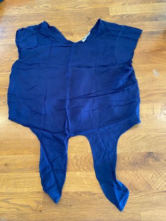 NEU: OBERTEIL DUNKELBLAU GR. L VON CHICORÉE