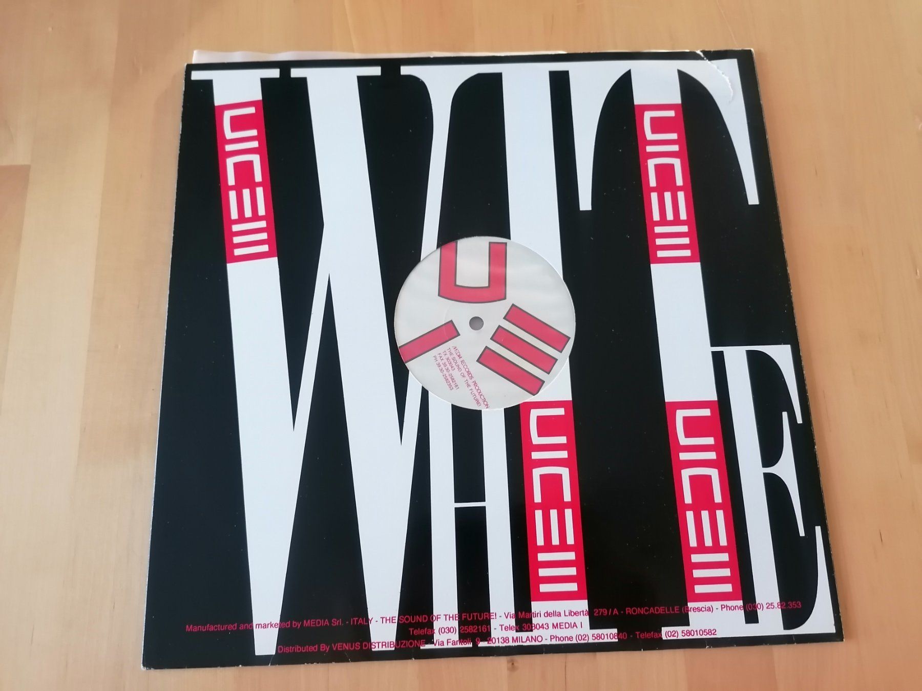 Dischi in vinile: Cappella – Cappella Megamix – Usato da Emmenbrücke venduto da WintoWin 1