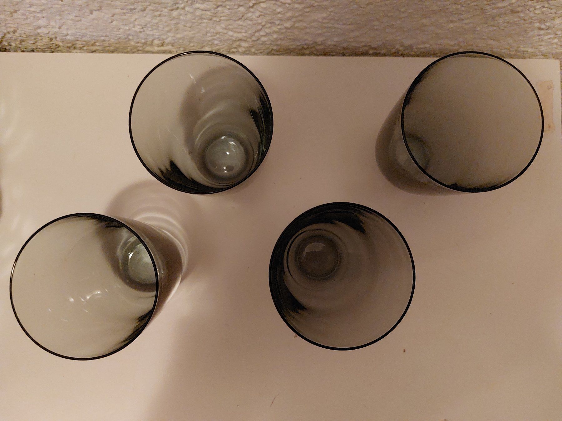 Gläser: 4 Dunkelgraue Wassergläser Longdrinkgläser Gläser Set – Gebraucht aus Horgen von Angel0010 2
