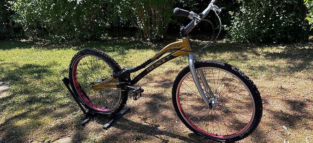 Velos: Velo trial Monty – Gebraucht aus Vessy von matzou