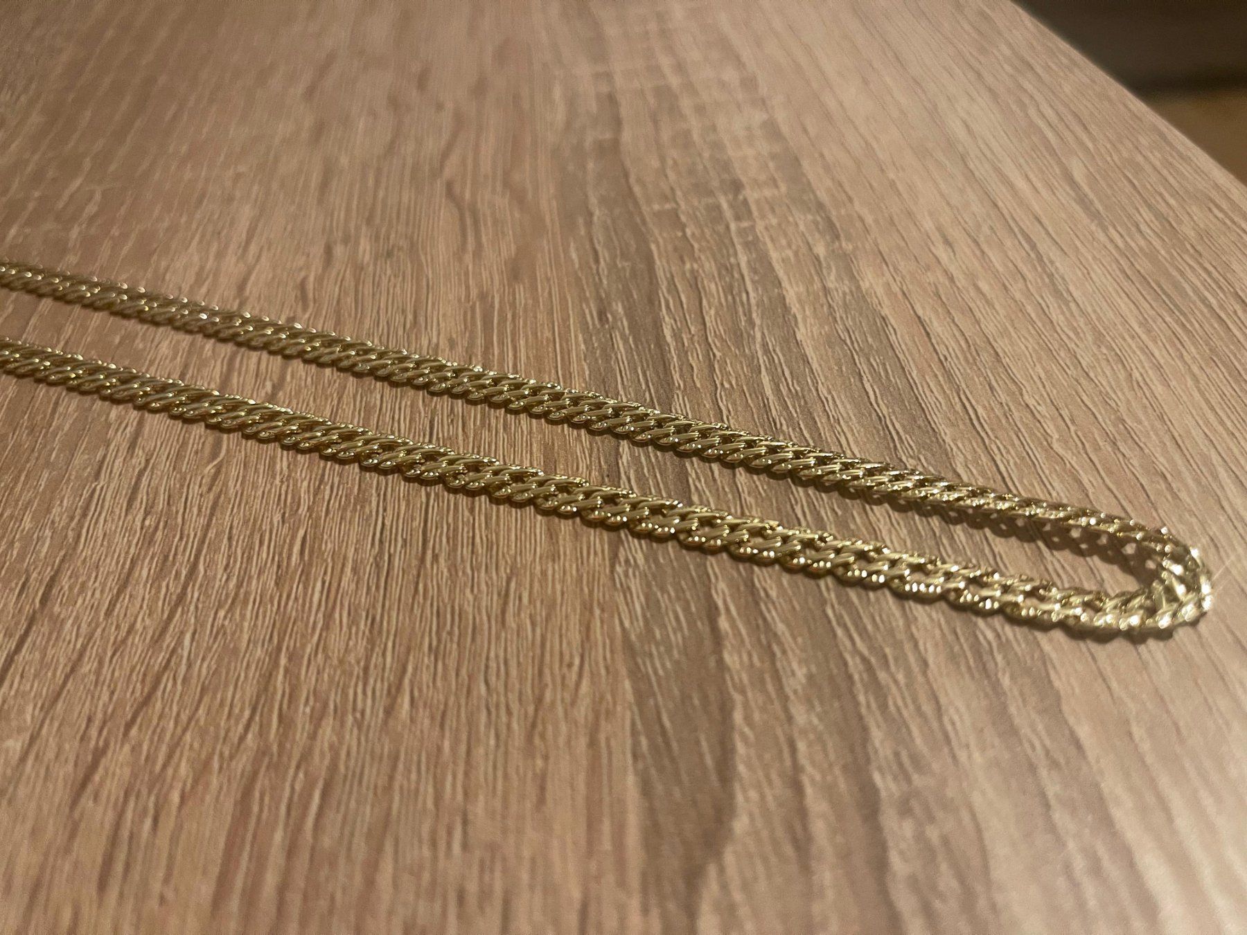 Catenine: Halskette, zeitloses Design – Usato da Birsfelden venduto da twoheadeagleks 1
