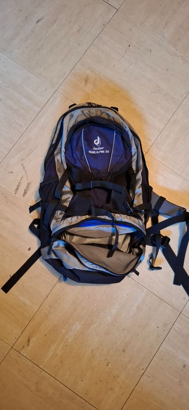 Deuter Zaini: Zaino Deuter Trans Alpine 30 – Usato da Minusio venduto da cip_yby5