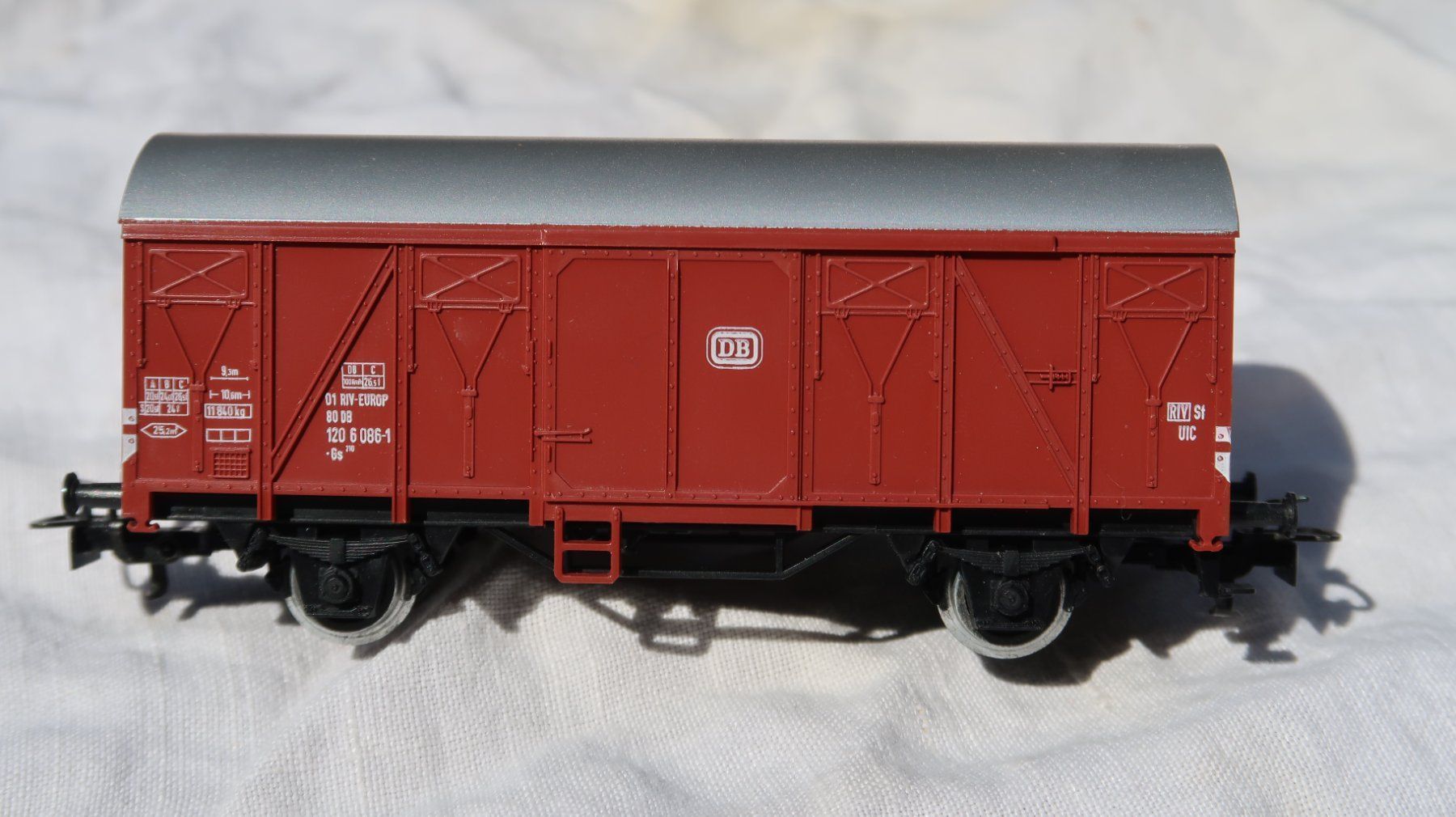 Märklin Modellini di ferrovie: MÄRKLIN Nr. 4410 DB Güterwagen – Usato da Muttenz venduto da Laeckerlihamschter 4