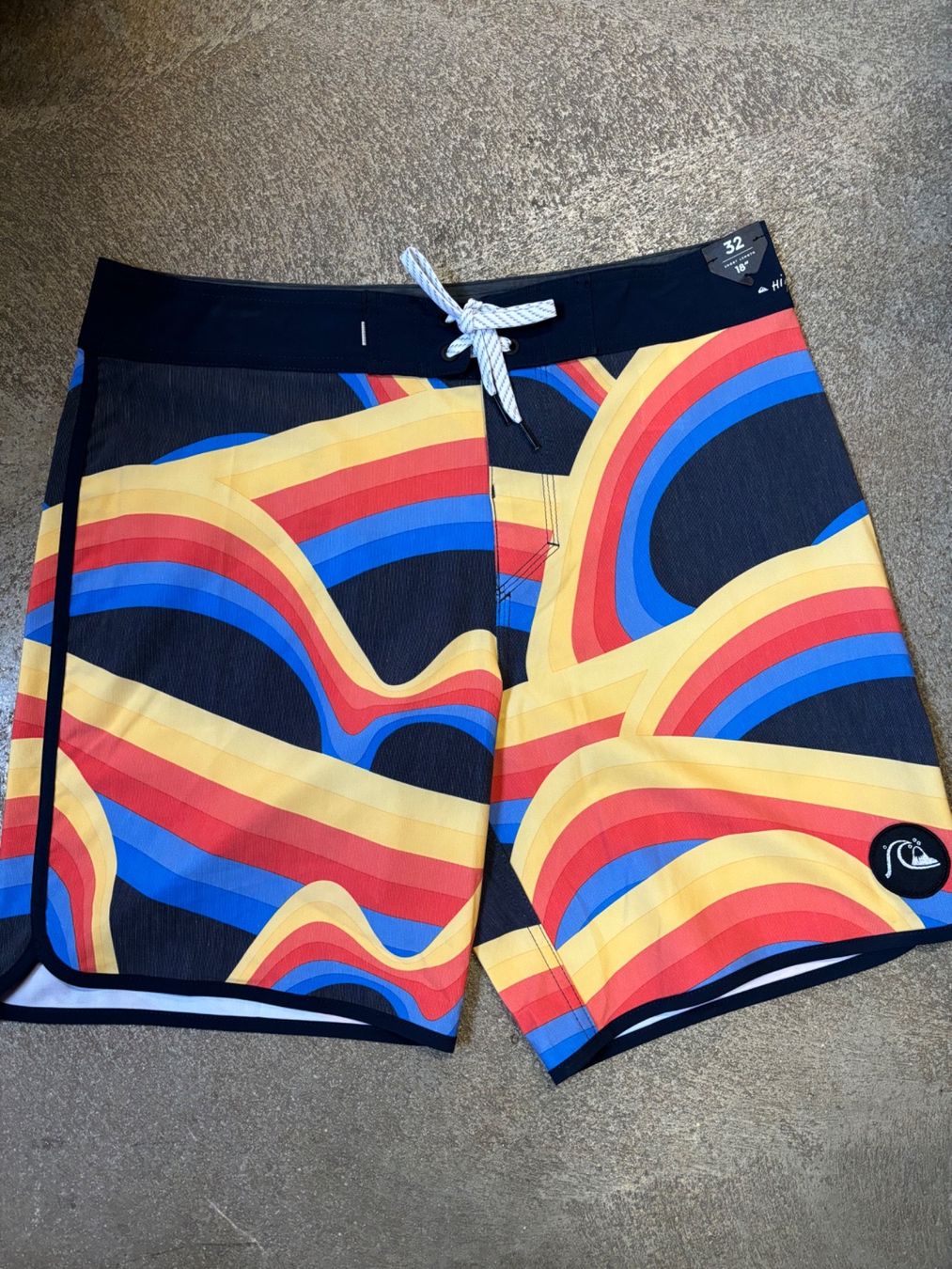 Costumi da bagno: Short de bain Quicksilver Hommes Taille 32 – Nuovo e nell'imballaggio originale da Orbe venduto da D-stockFactory-Orbe