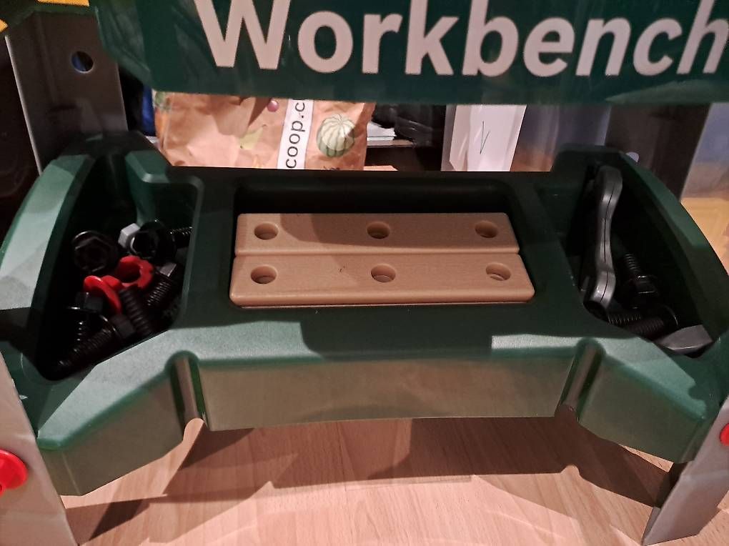Giocattoli: Bosch Werkbank Kinder – Usato da Neftenbach venduto da Ctruempi 2