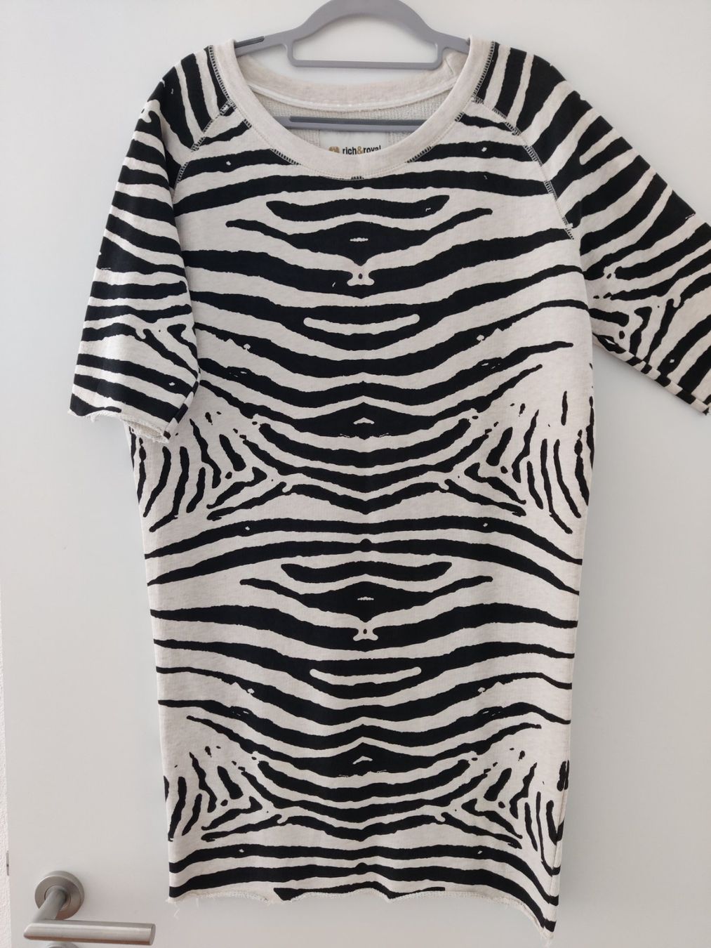 Vestiti: bequemes Zebra-Kleid M – Usato da Schönenwerd venduto da sal_75dx