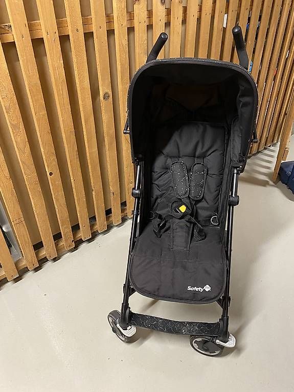 Carrozzine: Safety first Buggy mit Einkaufsnetz und Regenschutz – Usato da Volketswil venduto da SiTaPrV